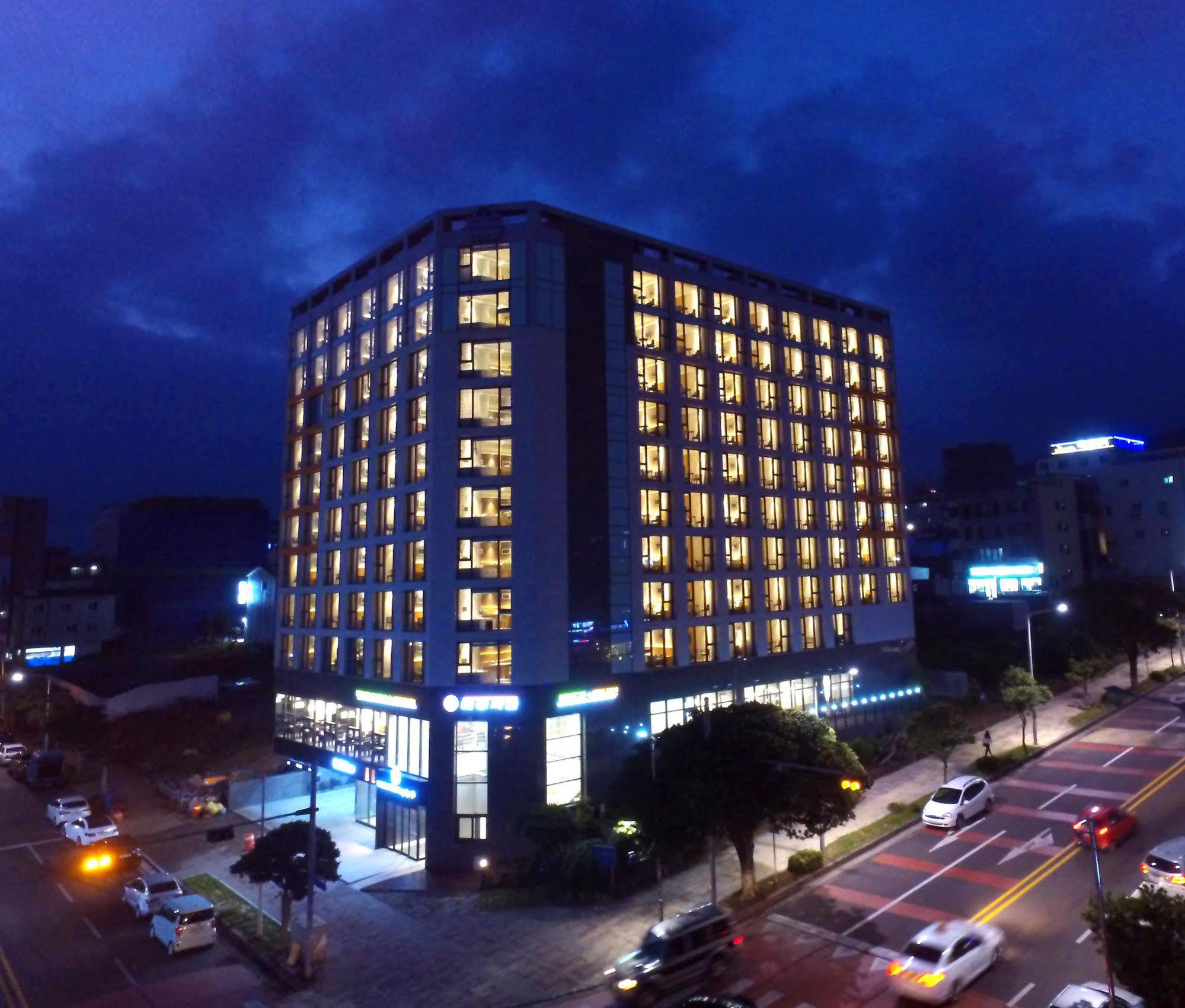 Seogwipo JS Hotel Esterno foto